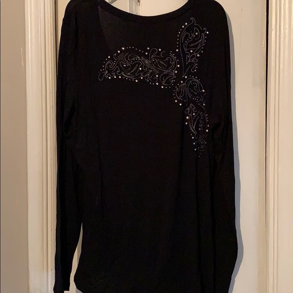 Ariat long sleeve black shirt like new. - Picture 5 of 7